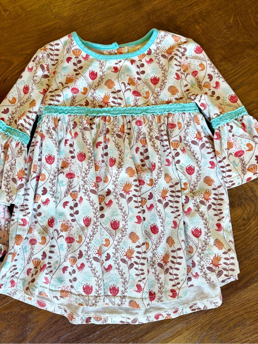 Matilda Jane Girls Bundle Size 4 Floral Bell Sleeve Top Leggings Strawberry Top - Picture 4 of 6